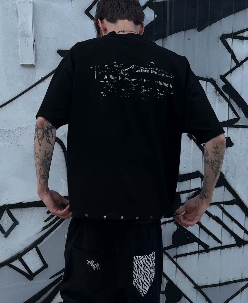 EXILE STUDDED T-SHIRT